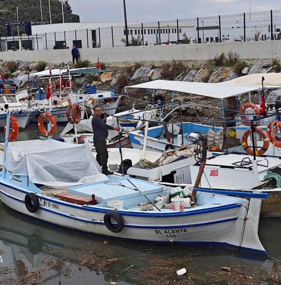 Balon Balığıyla Mücadele Kapsamında Balıkçılara Bilgilendirme Yapıldı