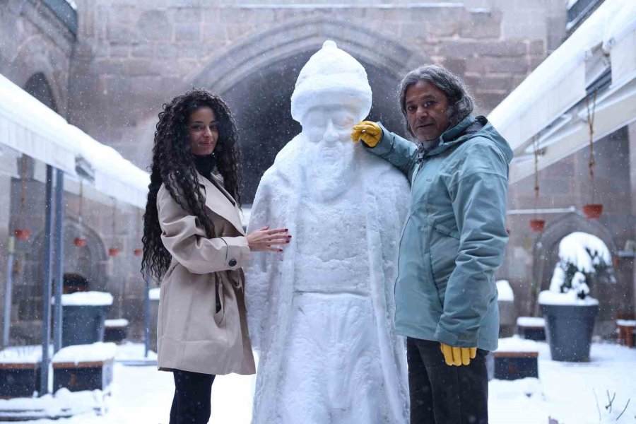 Kayseri’de Kar, Sanatçıların Ellerinde Mimar Sinan’a Dönüştü