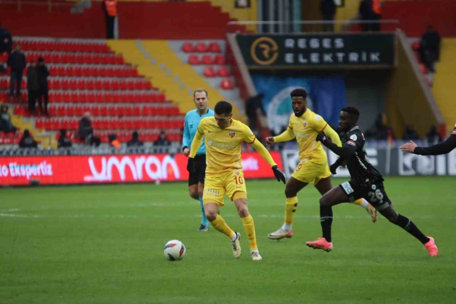 Trendyol Süper Lig: Kayserispor: 3 - Konyaspor: 2 (maç Sonucu)