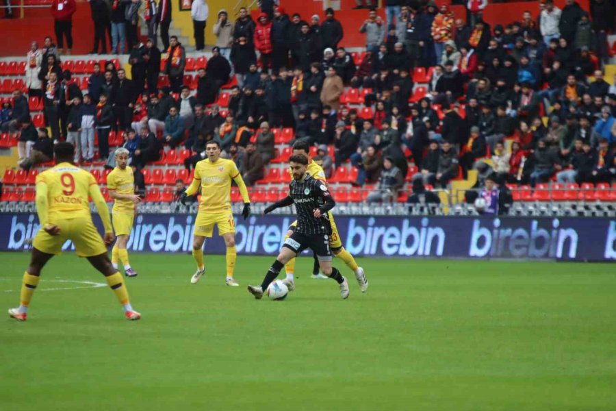 Trendyol Süper Lig: Kayserispor: 2 - Konyaspor: 1 (ilk Yarı)