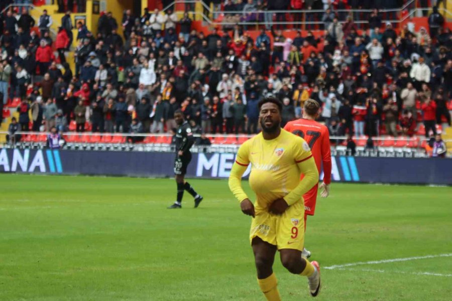 Trendyol Süper Lig: Kayserispor: 2 - Konyaspor: 1 (ilk Yarı)