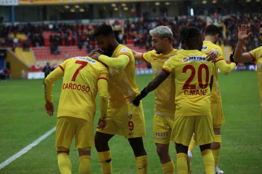 Trendyol Süper Lig: Kayserispor: 2 - Konyaspor: 1 (ilk Yarı)