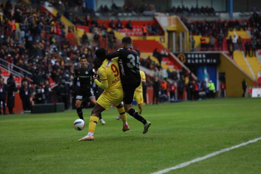 Trendyol Süper Lig: Kayserispor: 2 - Konyaspor: 1 (ilk Yarı)