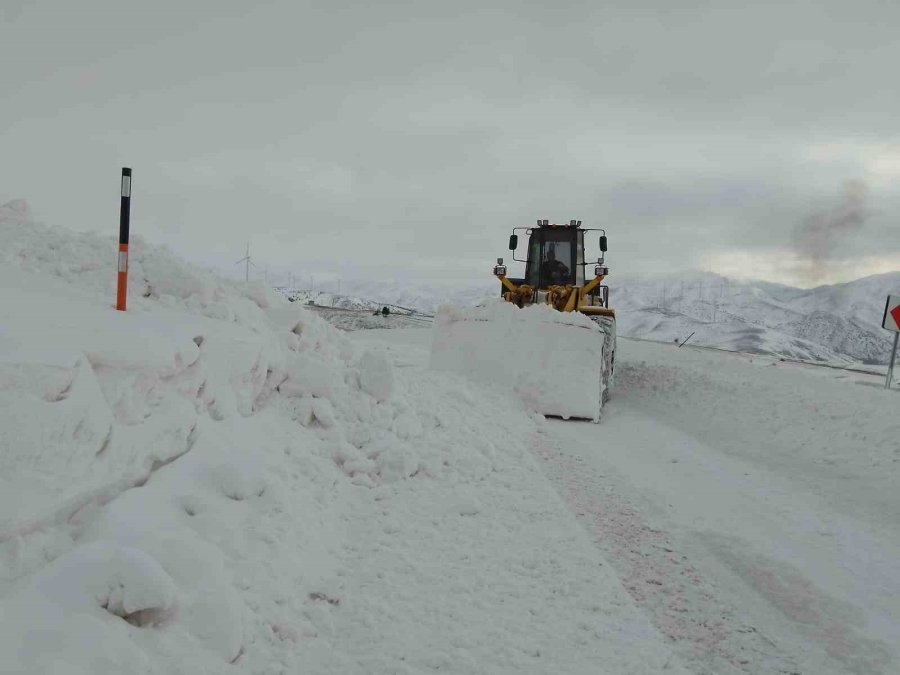 Kayseri’de 107 Yol Ulaşıma Açıldı