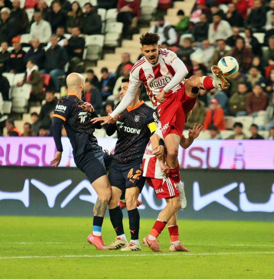 Trendyol Süper Lig: Antalyaspor: 0 - Başakşehir: 0 (maç Sonucu)