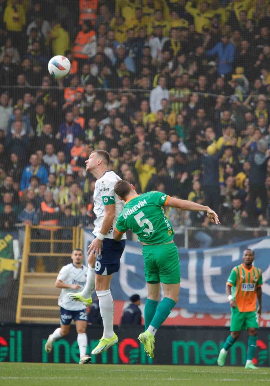 Trendyol Süper Lig: Alanyaspor: 0 - Fenerbahçe: 0 (maç Devam Ediyor)