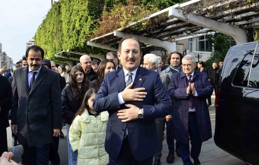 Afad Başkanlığına Atanan Vali Pehlivan Alkışlarla Uğurlandı