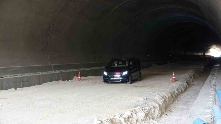 Çeşmeli-erdemli-silifke-taşucu Otoyol Projesi’nde Yüzde 27’lik Kısım Tamamlandı