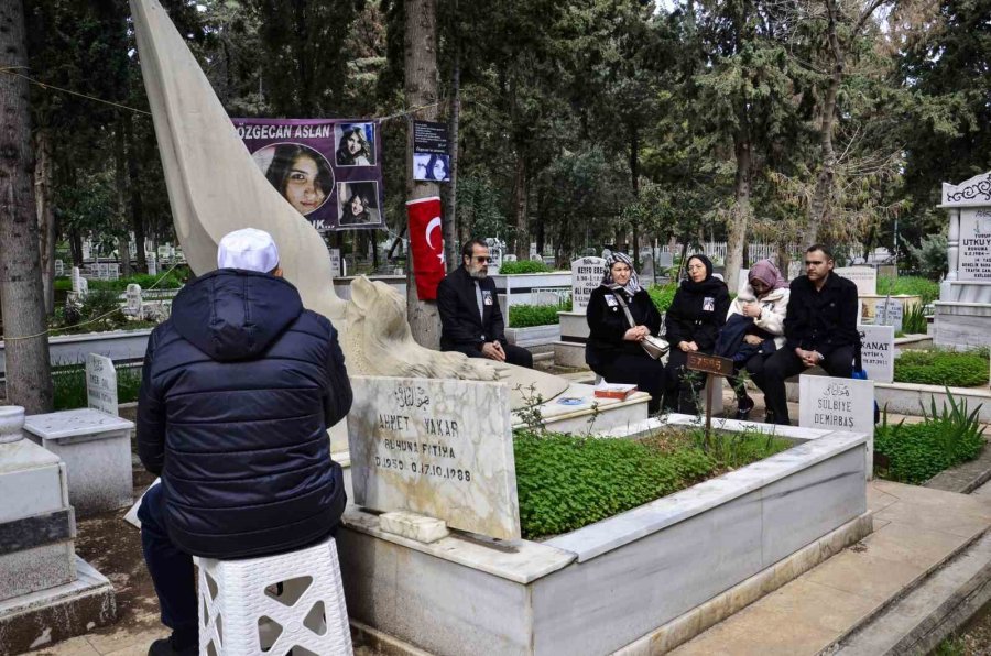 Özgecan Aslan, Ölümünün 10’uncu Yılında Mezarı Başında Anıldı