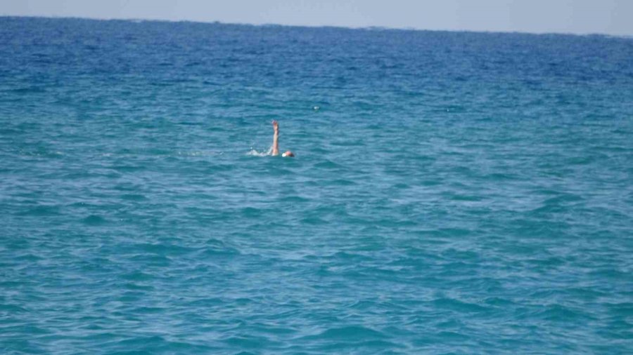 Antalya’da Şubat Ayında Deniz Ve Güneş Keyfi