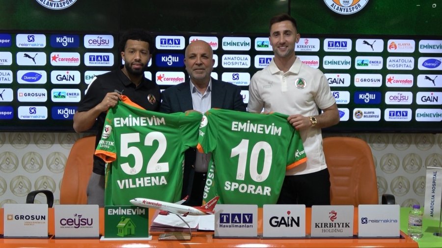 Alanyaspor’da Toplu İmza Töreni