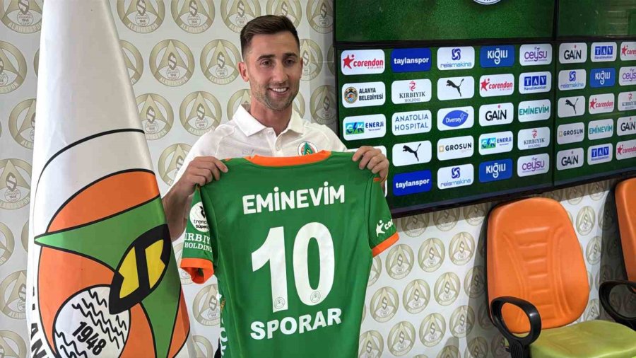 Alanyaspor’da Toplu İmza Töreni