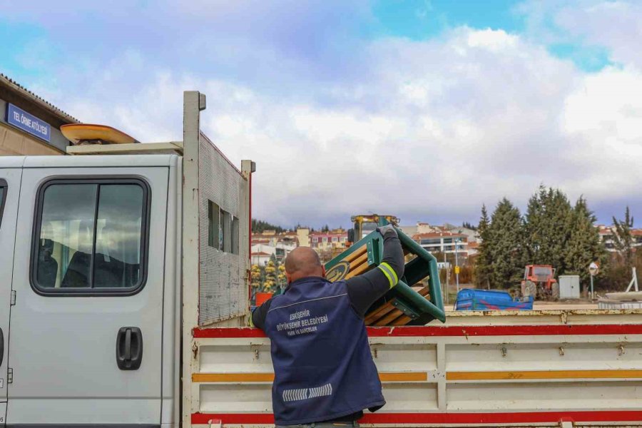 ’tertemiz Eskişehir’ Kampanyası İçin Çöp Kutuları Yenileniyor