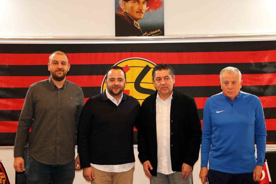 Eskişehirspor’un Yeni Teknik Direktörü Ümit Metin Yıldız Oldu