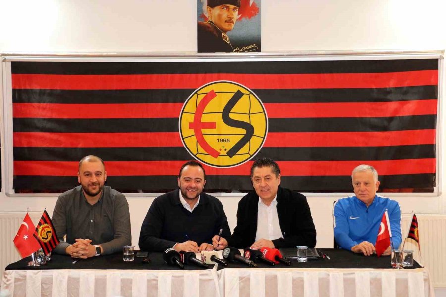 Eskişehirspor’un Yeni Teknik Direktörü Ümit Metin Yıldız Oldu