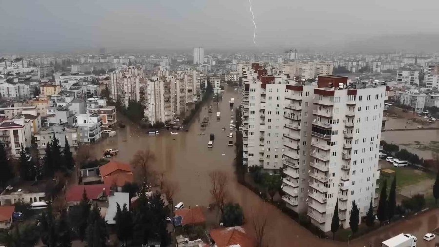 Kepez’den Ay Deresi’ne Örnek Belediyecilik Hizmeti