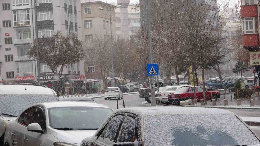 Konya’da Kar Yağışı Başladı