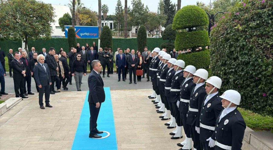 Mersin Valisi Atilla Toros Göreve Başladı