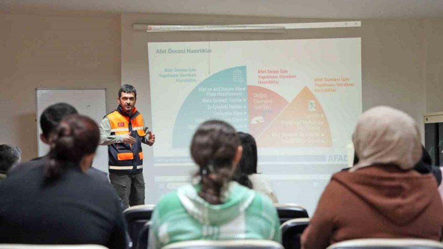 Alanya’da Deprem Hazırlık Semineri