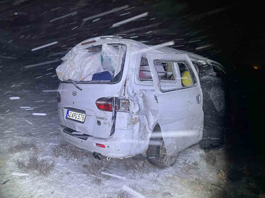 Konya’da Kar Ve Buzlama Kazaya Neden Oldu: 4 Yaralı