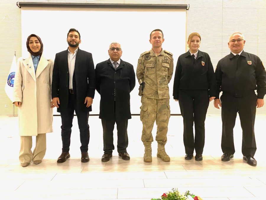 Kulu’da Lise Öğrencilerine Jandarma Ve Sahil Güvenlik Akademisi Tanıtıldı