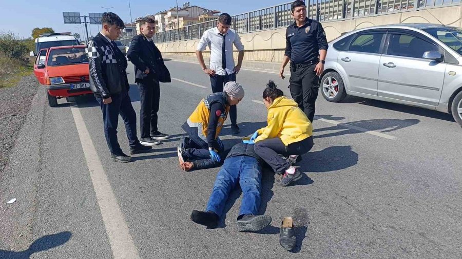 Otomobil İle Çarpışan Motosikletin Sürücüsü 50 Metre Sürüklendi: 1 Yaralı