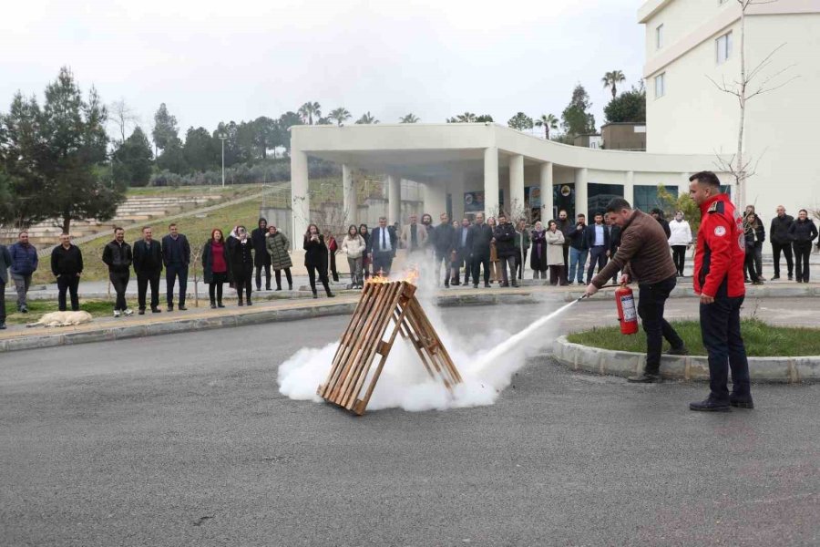 Tarsus’ta Üniversitede Yangın Eğitimi