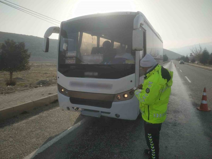 Antalya’da 1 Haftalık Trafik Denetimlerinde 63 Bin Araç Kontrol Edildi, 15 Bin Sürücüye Ceza Kesildi