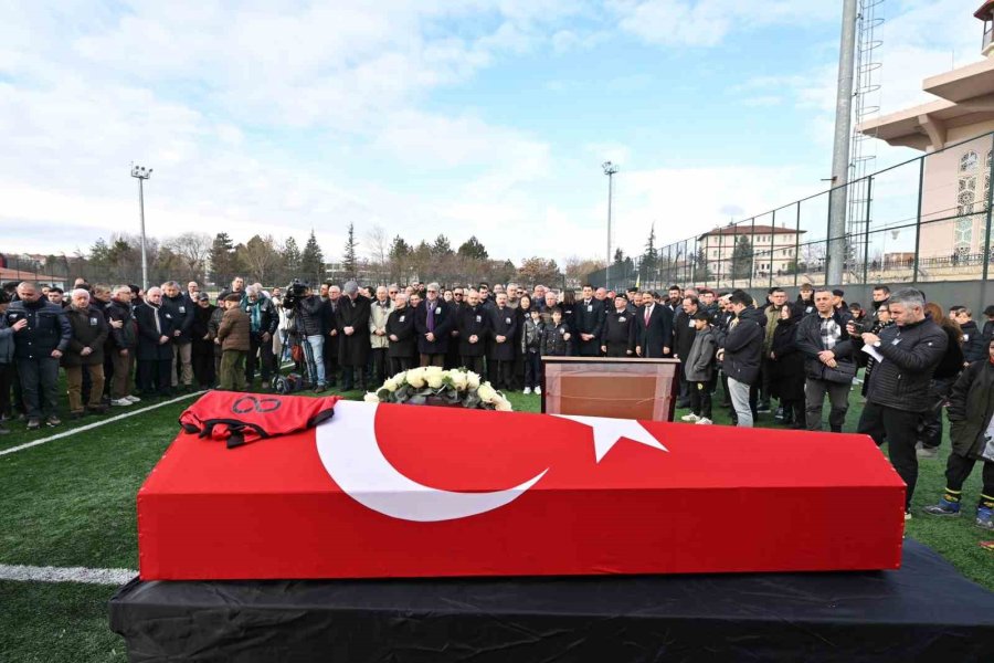 Vali Aksoy, Fethi Heper İçin Düzenlenen Anma Programına Katıldı