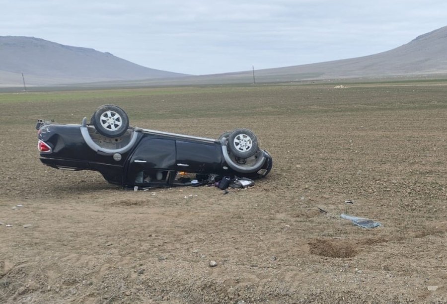 Kontrolden Çıkan Pikap Takla Attı: 3 Yaralı