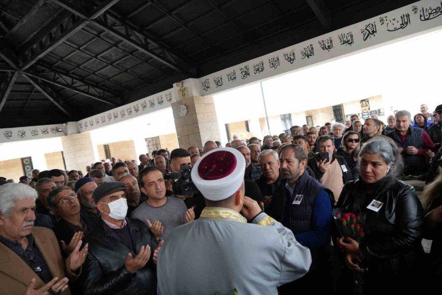 Kahtalı Mıçe’nin Cenazesi Antalya’dan Dualarla Uğurlandı