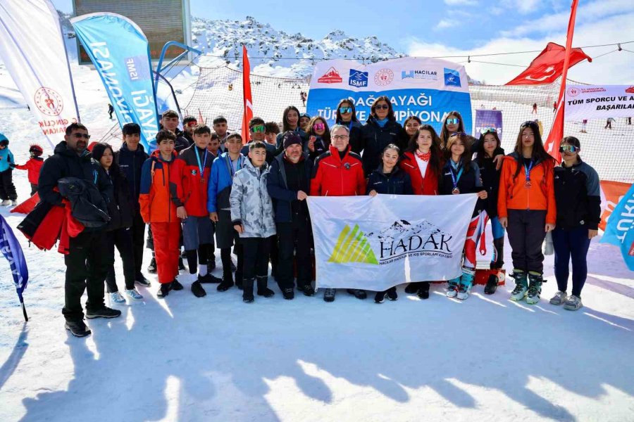 Erciyes’ten Hacılar’a 8 Madalya Birden