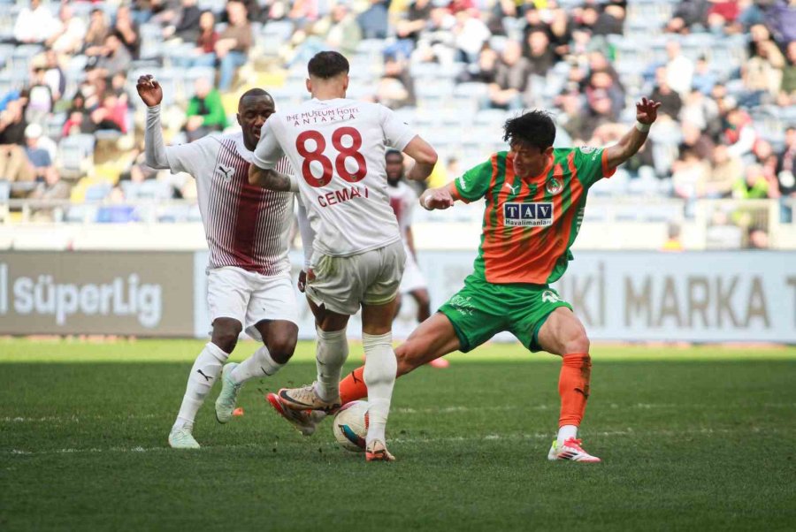 Trendyol Süper Lig: Atakaş Hatayspor: 1 - Corendon Alanyaspor: 0 (maç Sonucu)