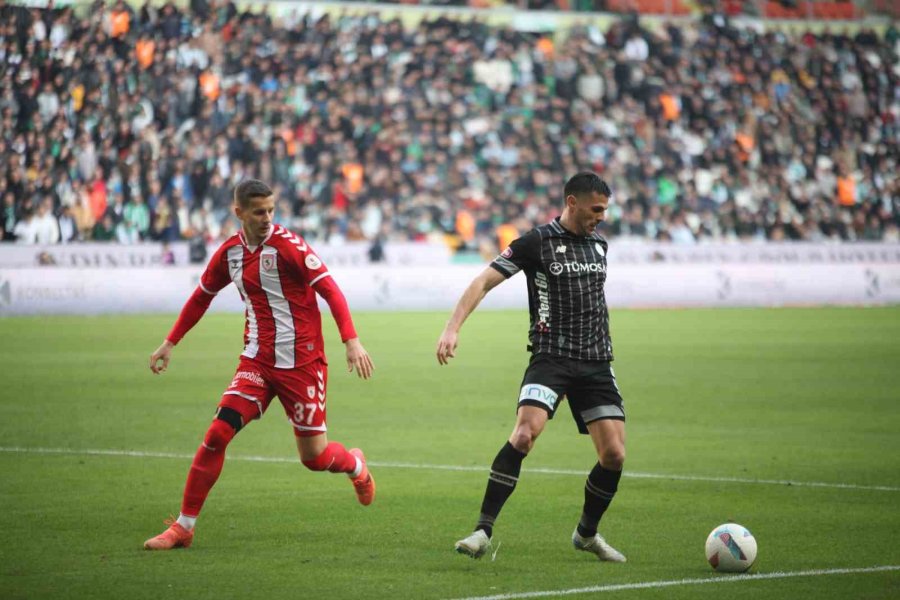 Trendyol Süper Lig: Konyaspor: 1 - Samsunspor: 0 (ilk Yarı)