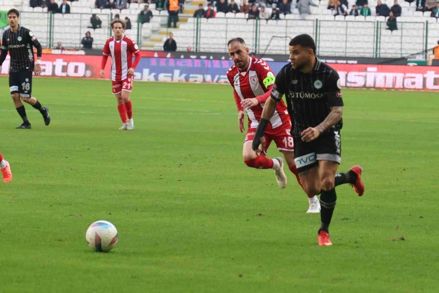 Trendyol Süper Lig: Konyaspor: 1 - Samsunspor: 0 (ilk Yarı)