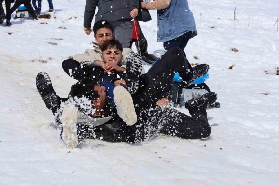 Yahyalı’da Kar Şenliği Coşkusu