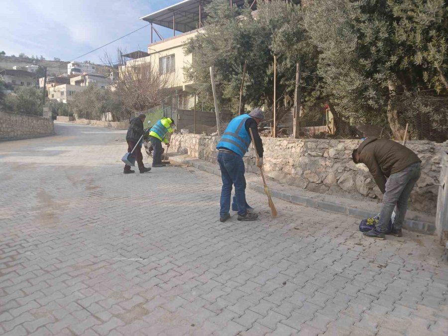 Silifke Belediyesi’nden Temizlik Seferberliği