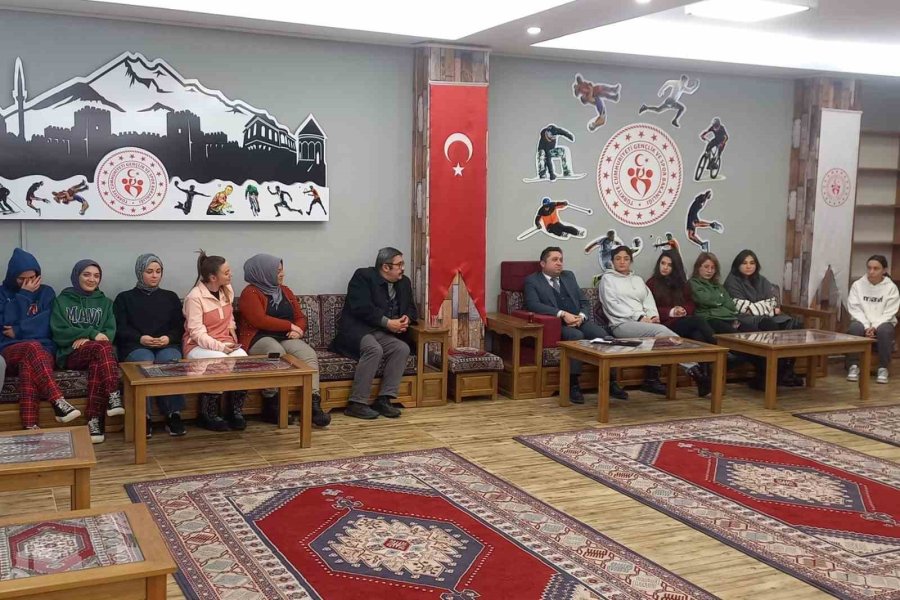 Alkü Öğrencileri Kayseri’de Yeni Projeleri Değerlendirdi