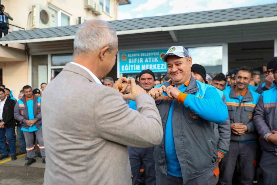 Başkan Özçelik: "eski Yanlışları Kapatmak İçin Adım Adım İlerliyoruz"