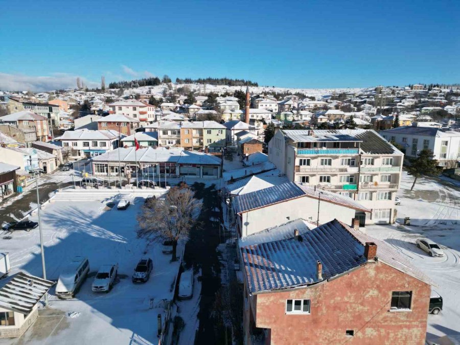 Mihalıççık’ta Kar Nedeniyle Eğitime 1 Gün Ara Verildi