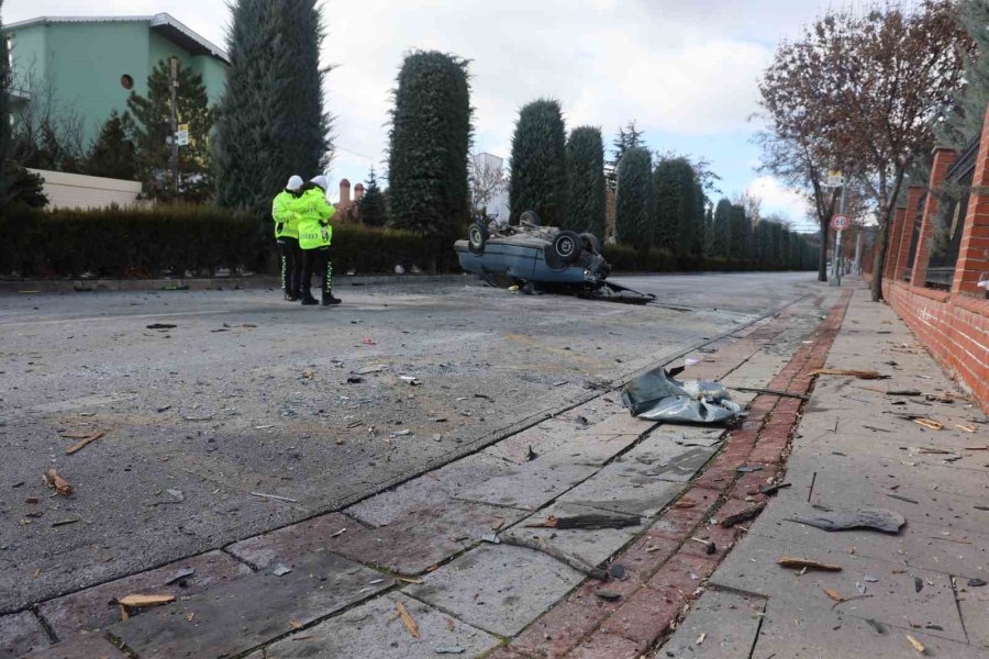 50 Günde 5 Trafik Cezası Yiyen Sürücünün Kullandığı Tofaş Takla Attı: 2 Yaralı