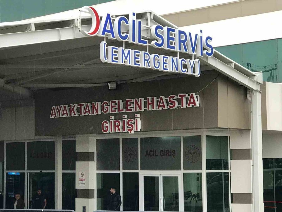 Öğretmene Okulda Silahlı Saldırı