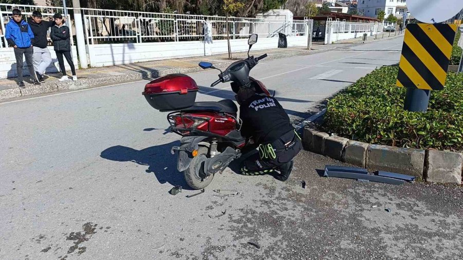 Kaza Yapan Plakasız Motosiklete 15 Bin 713 Tl Para Cezası