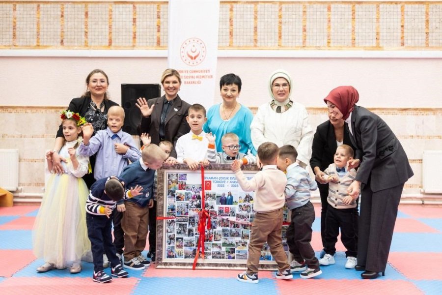 Ukrayna Antalya Konsolosundan Türk Halkına Övgü: "sergiledikleri İnsanlık Unutulmaz Örneklerden Sadece Biri"