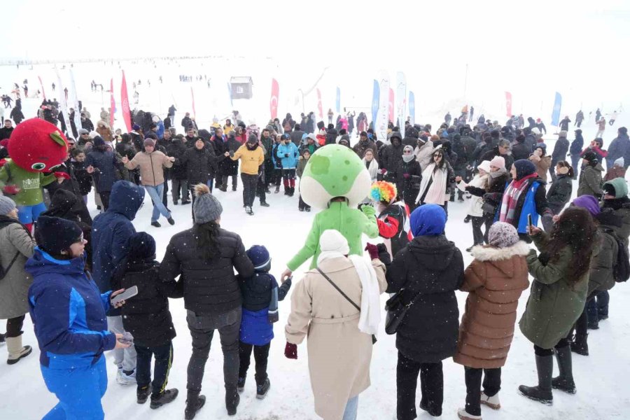 Niğde’de "kardan Adam Şenliği"