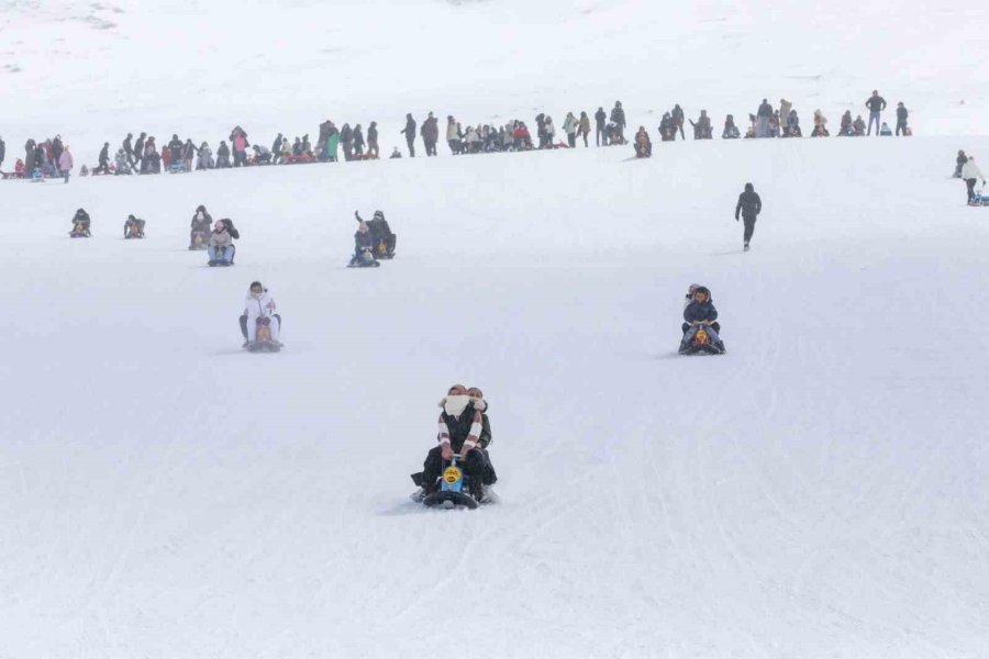 Niğde’de "kardan Adam Şenliği"