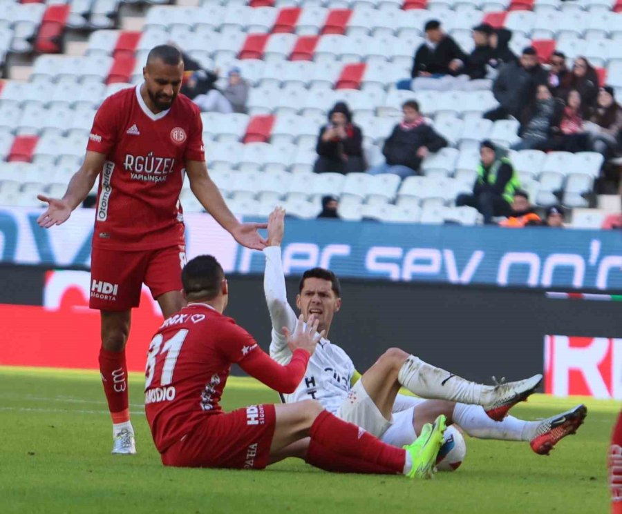 Trendyol Süper Lig: Antalyaspor: 2 - Kasımpaşa: 1 (maç Sonucu)