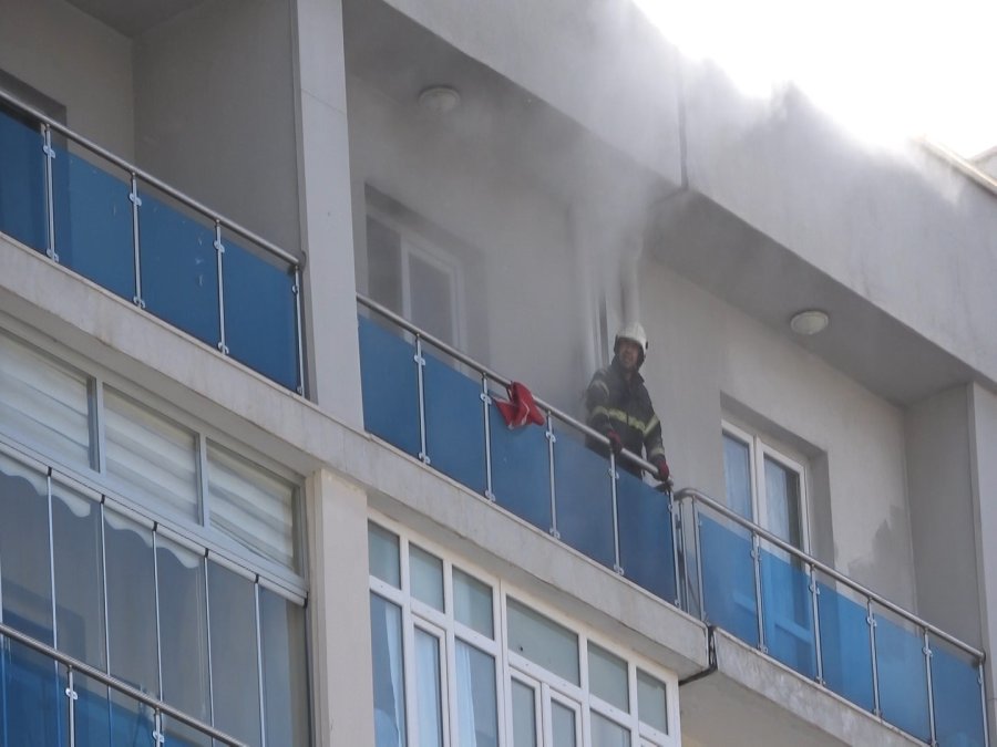 Niğde’de Evde Çıkan Yangın Büyümeden Söndürüldü