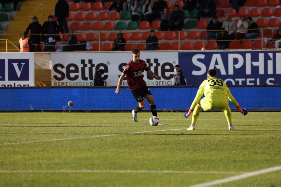 Trendyol Süper Lig: Alanyaspor: 3 - Adana Demirspor: 2 (maç Sonucu)