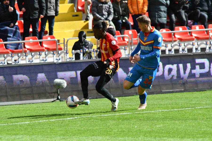 Trendyol Süper Lig: Kayserispor: 1 - Göztepe: 0 (ilk Yarı)